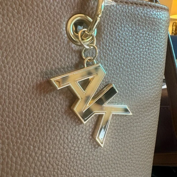 ANN KLINE SATCHEL/CROSSBODY - Picture 4 of 10